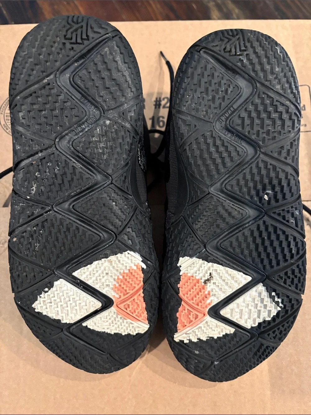 🍒Nike Kyrie sneakers🍒